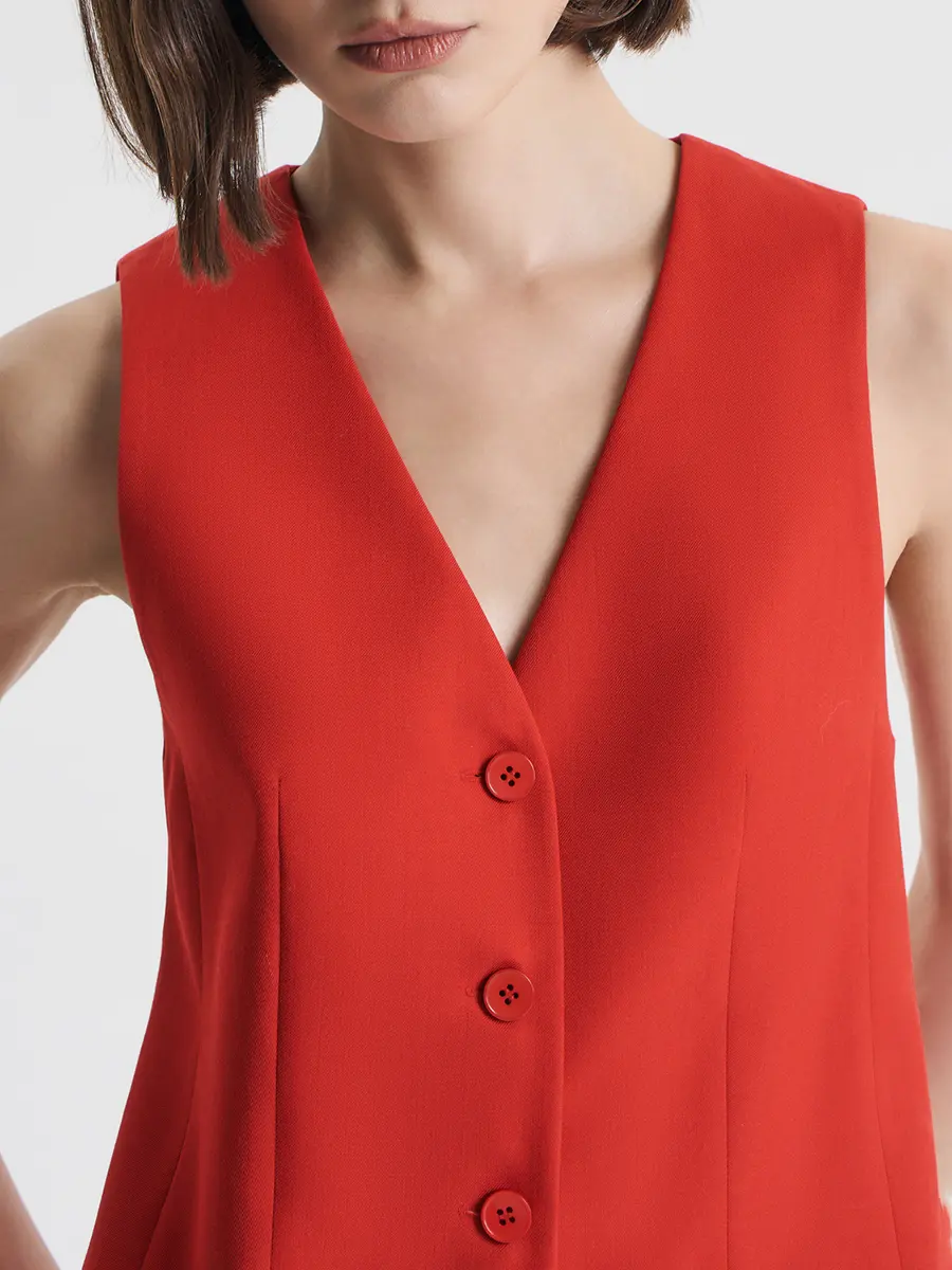 Жилет однотонный