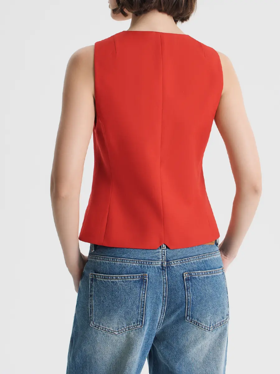 Жилет однотонный