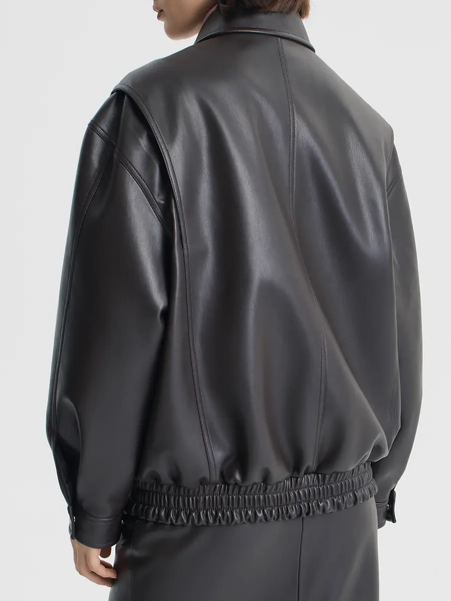 Бомбер из экокожи