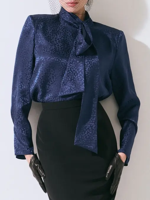 Блуза шелковая UMMAYA