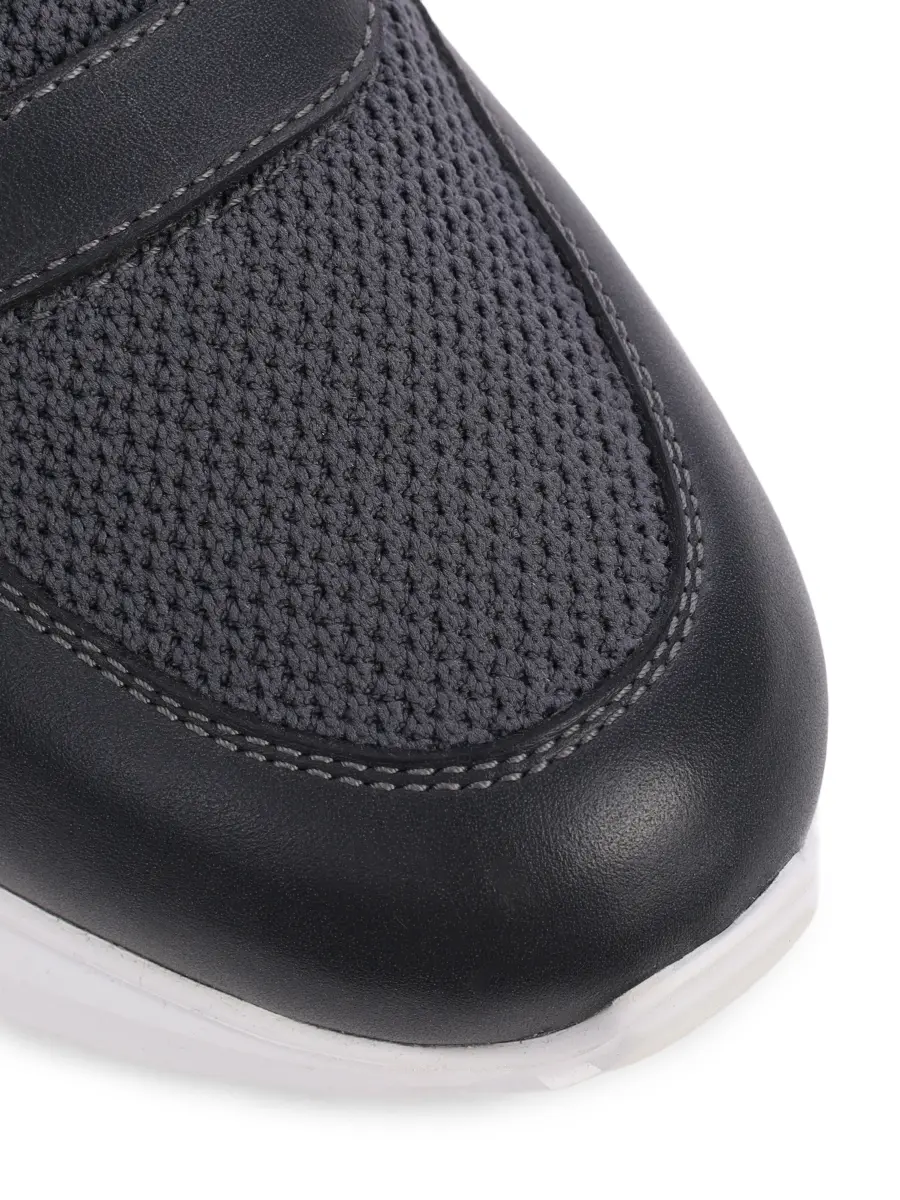 Кроссовки комбинированные