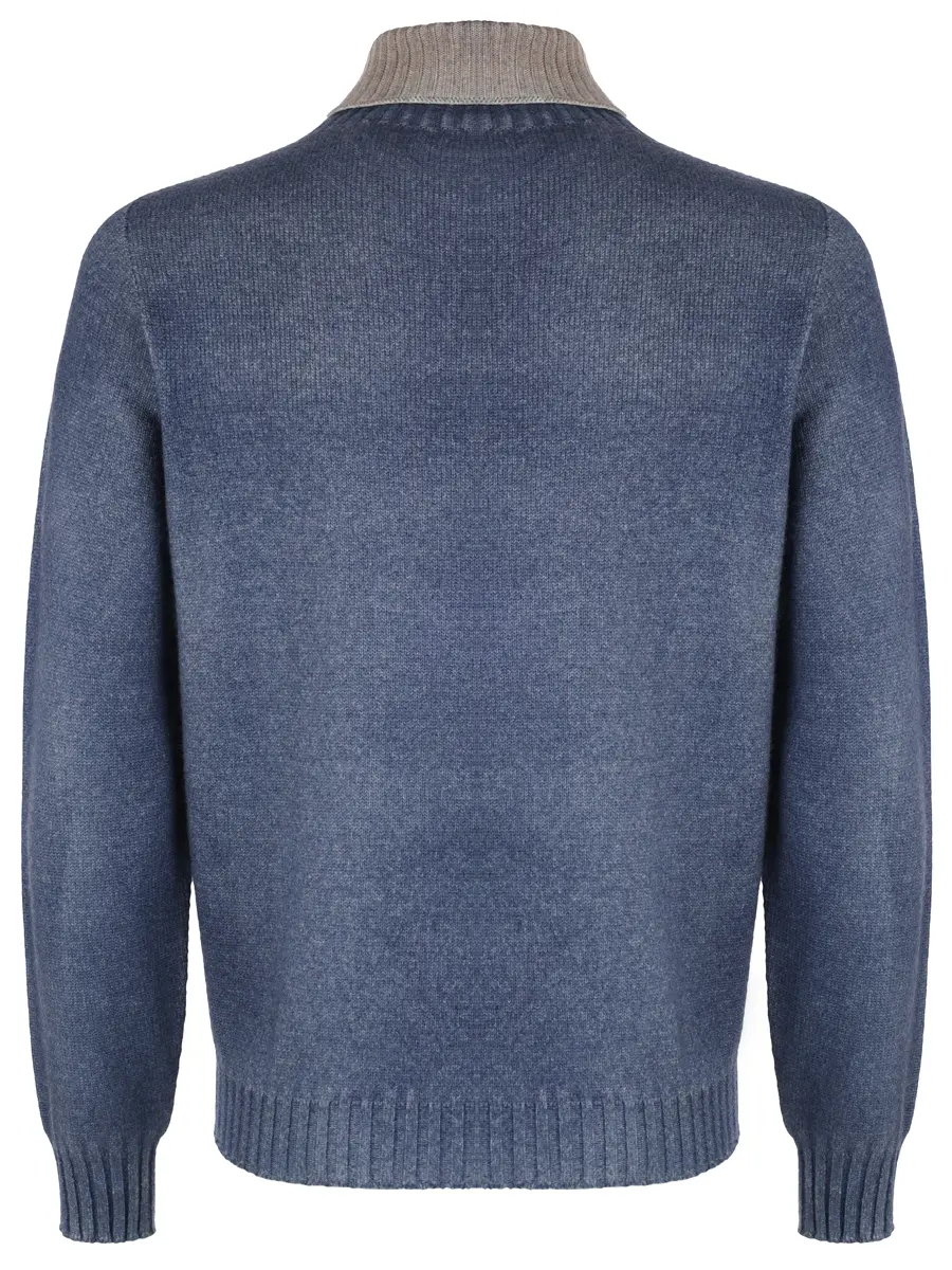 Свитер шерстяной