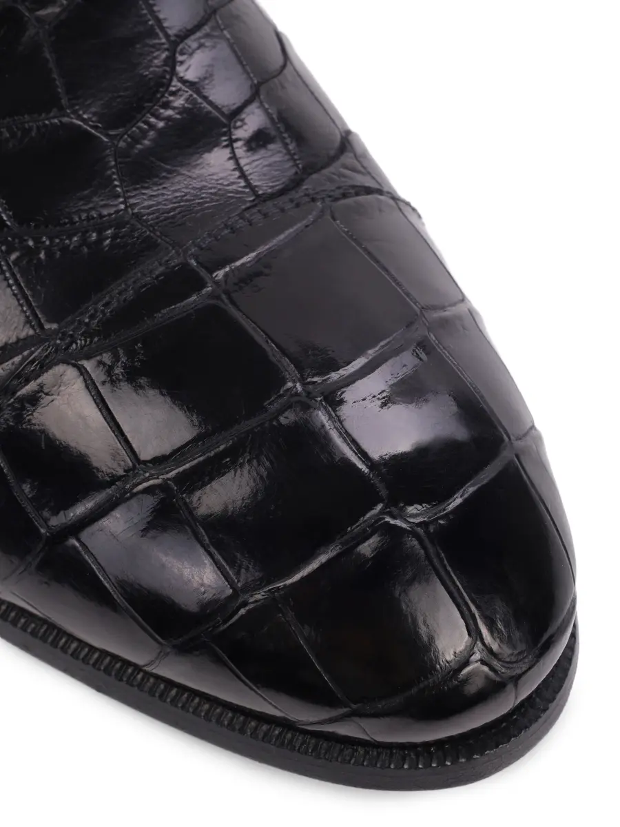 Дерби из кожи крокодила