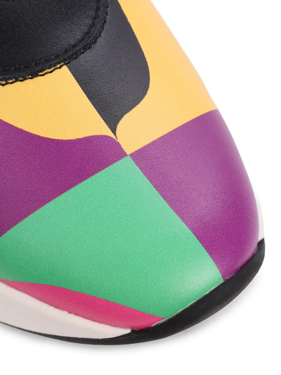 Кроссовки кожаные