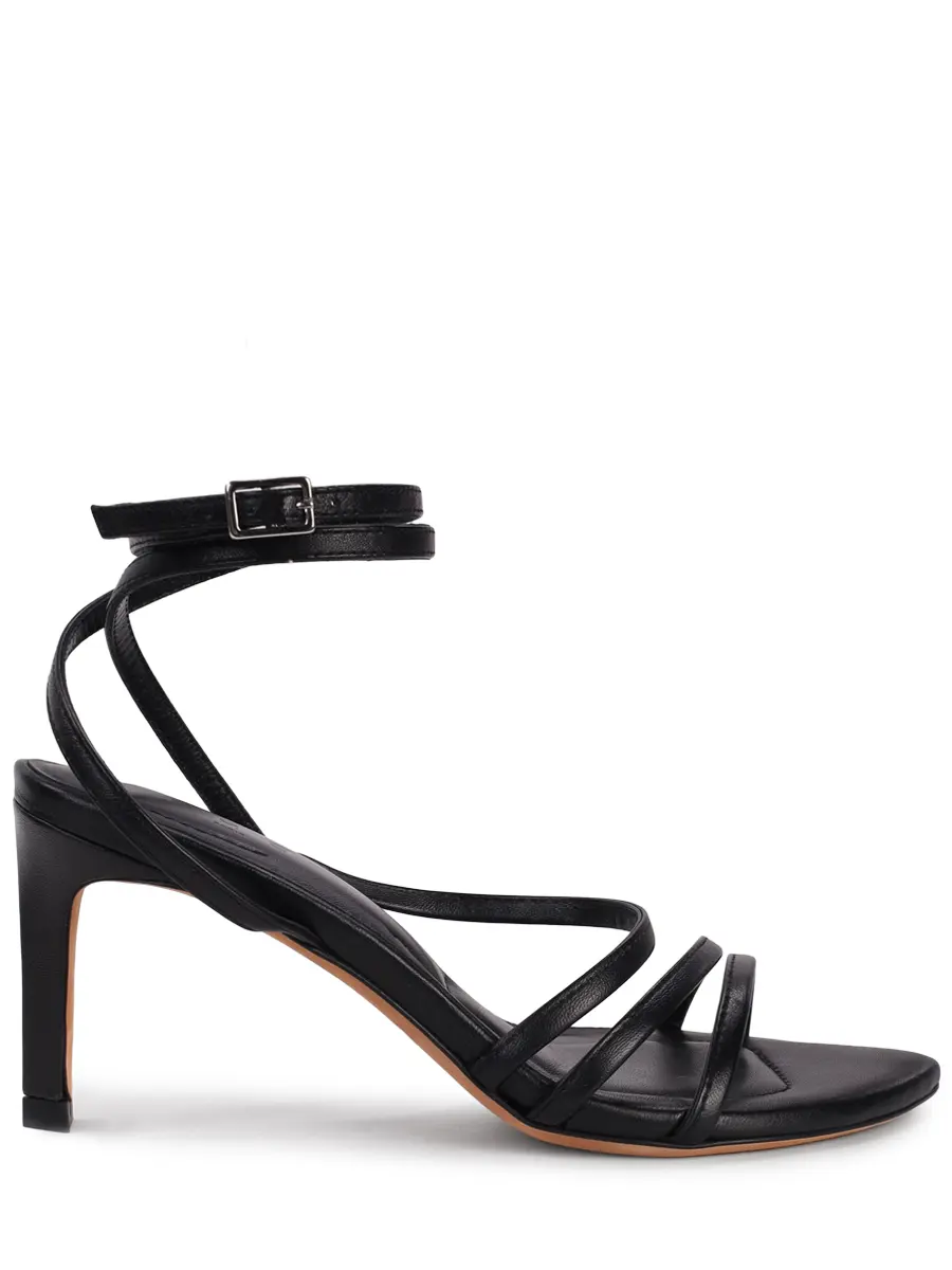 Босоножки кожаные