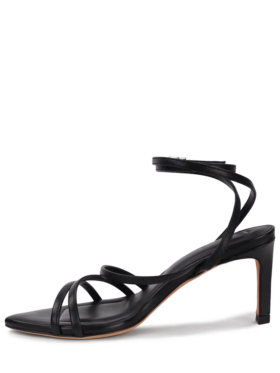 Босоножки кожаные