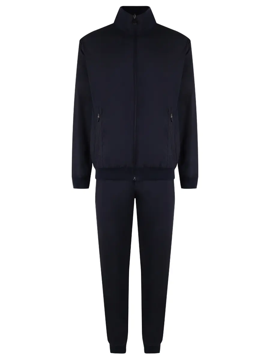 Костюм спортивный