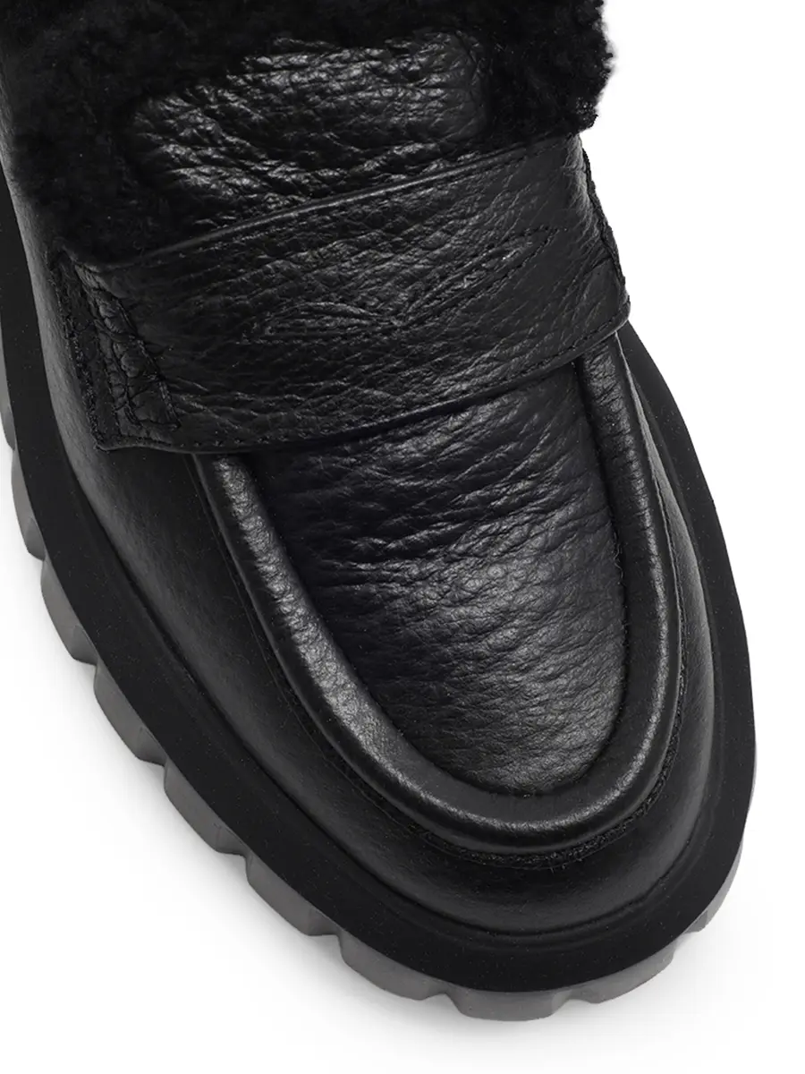 Лоферы кожаные на меху