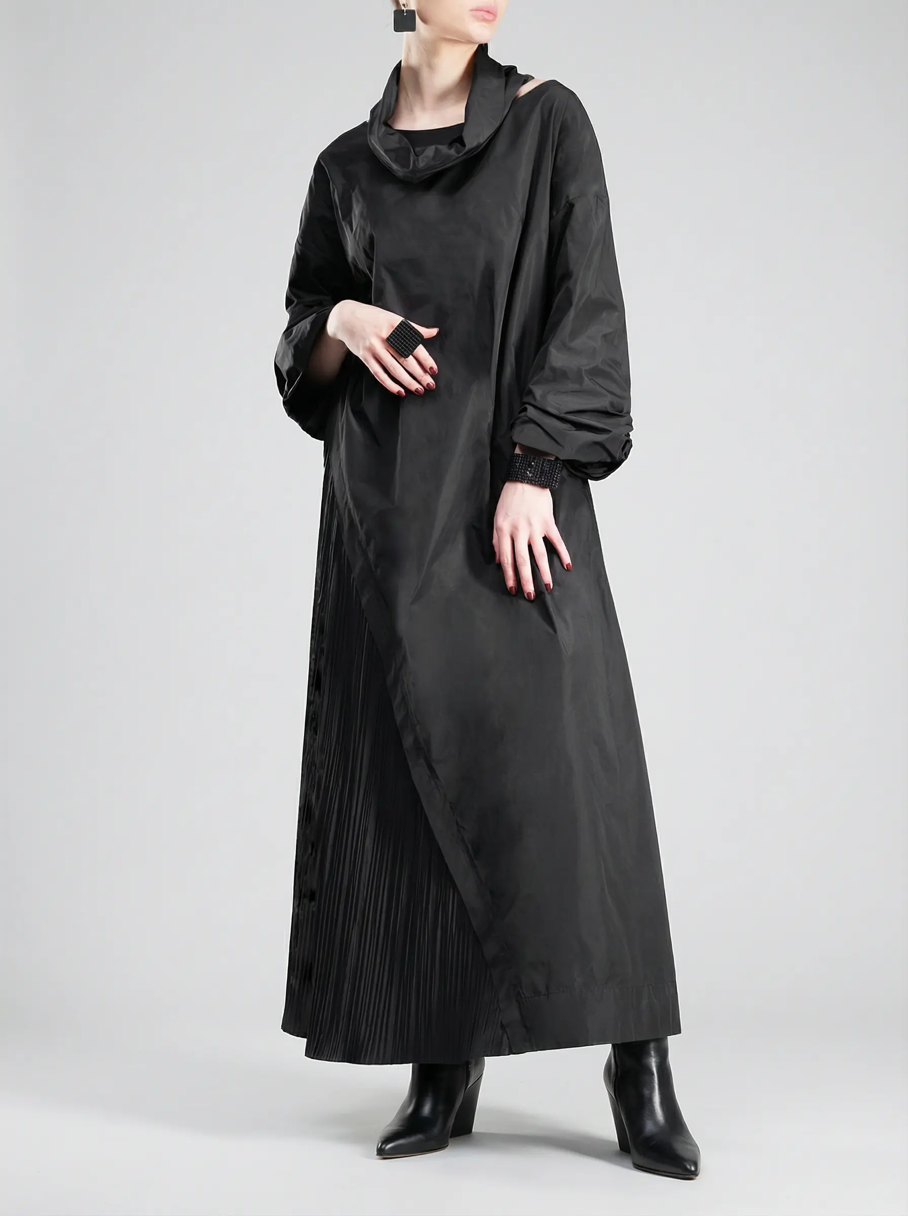 Платье однотонное