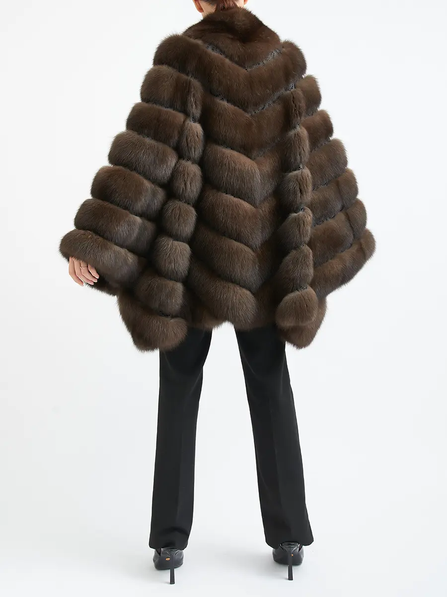 Пончо из меха соболя