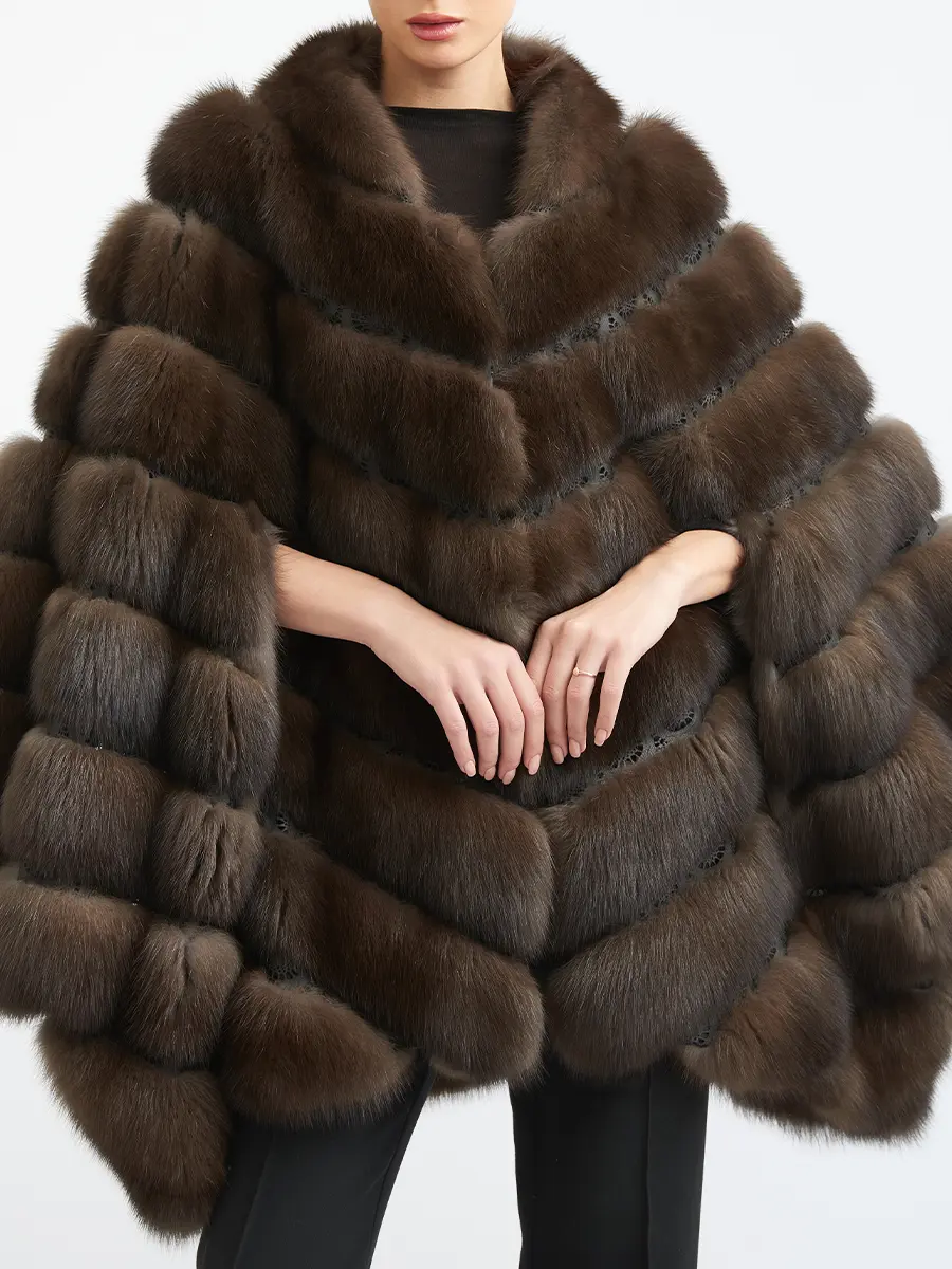 Пончо из меха соболя