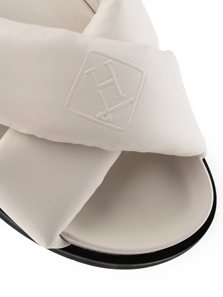 Шлепанцы кожаные