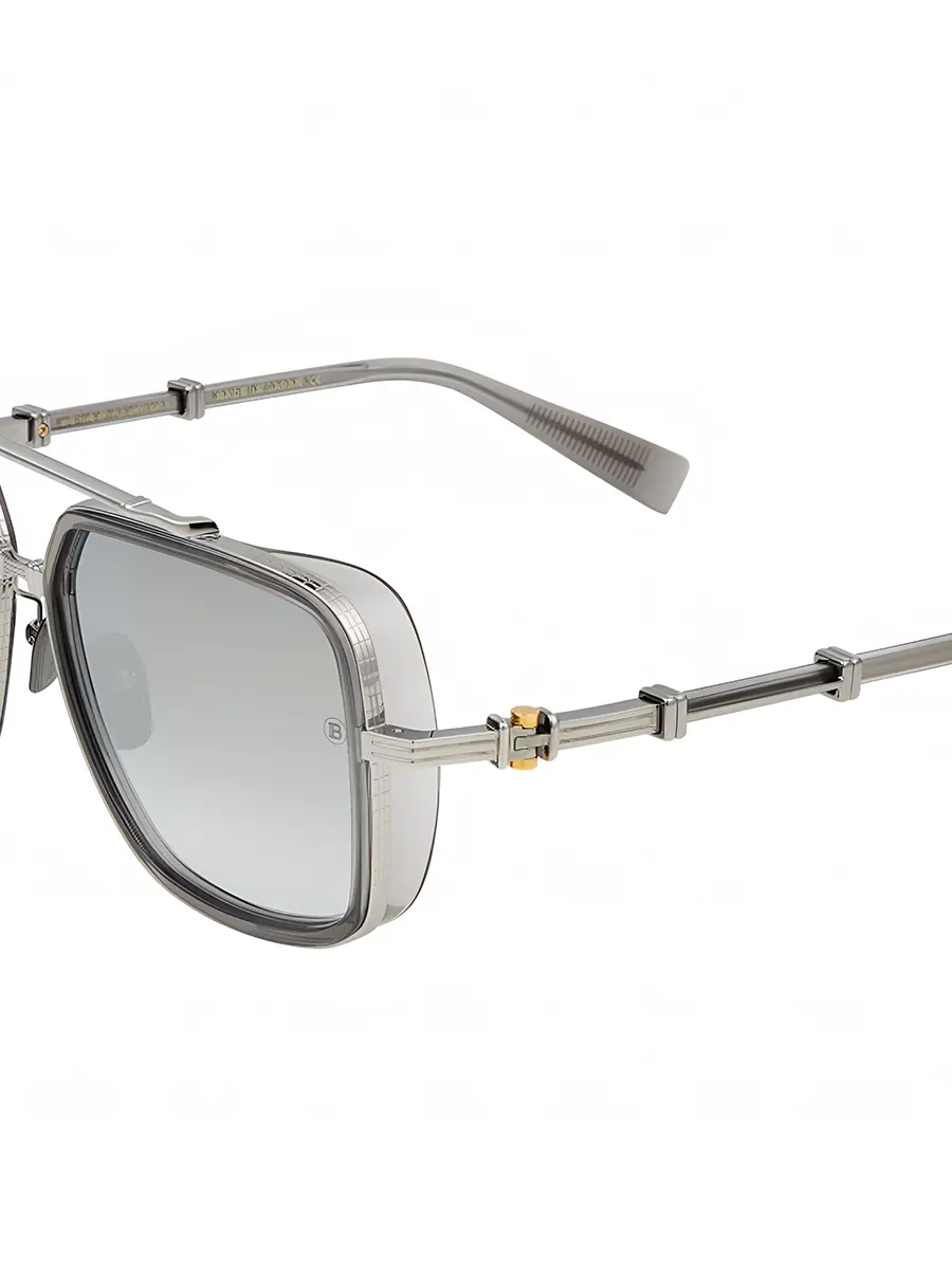 Очки солнцезащитные