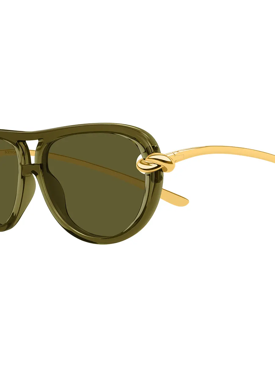 Очки солнцезащитные