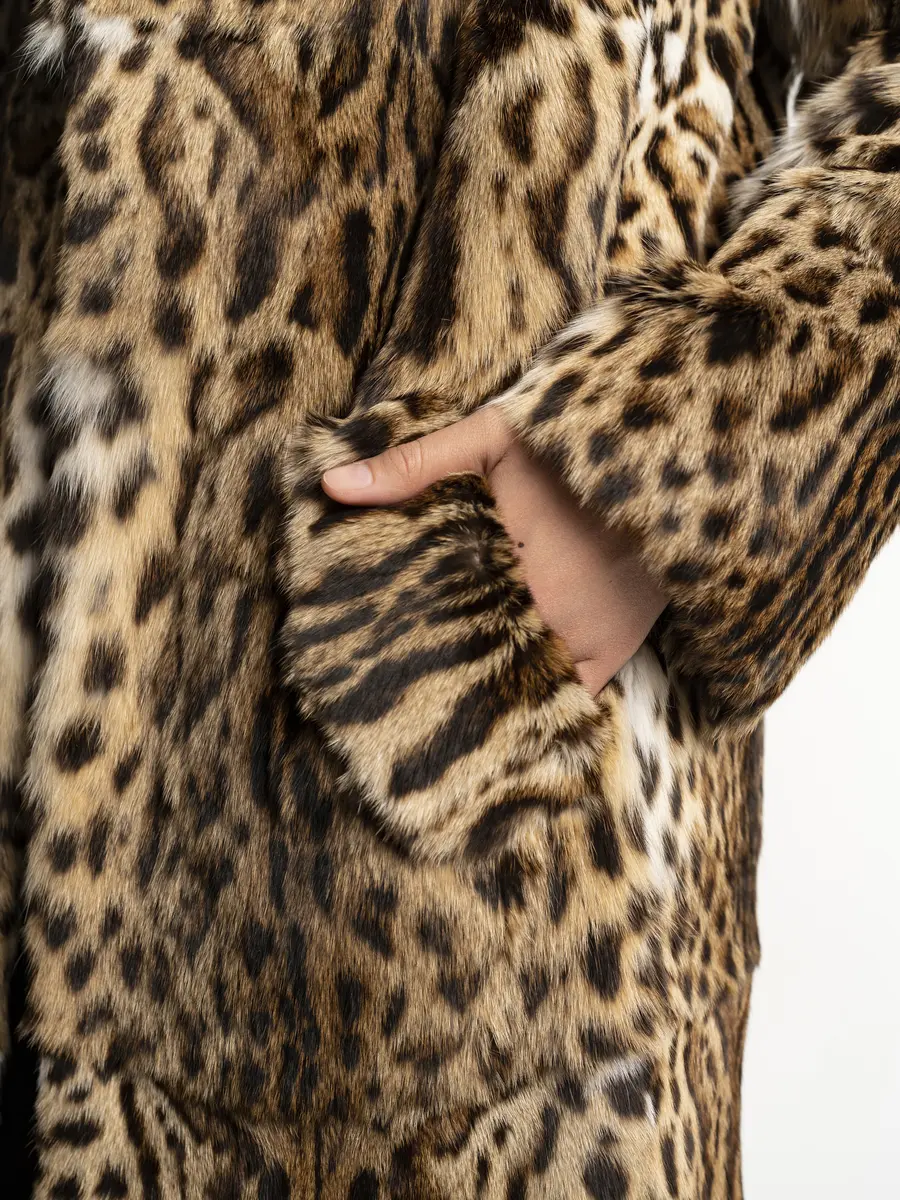 Пальто JAGUAR из меха ягуара
