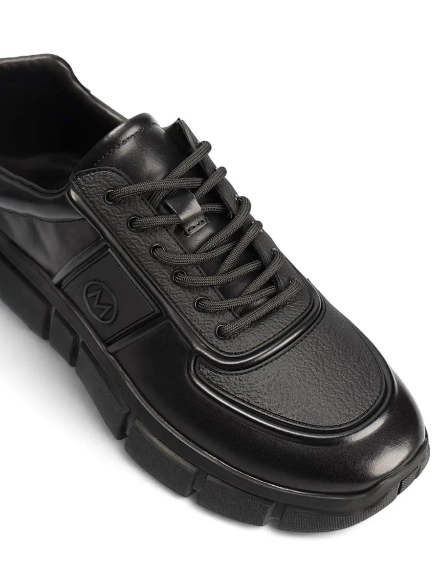 Кроссовки кожаные