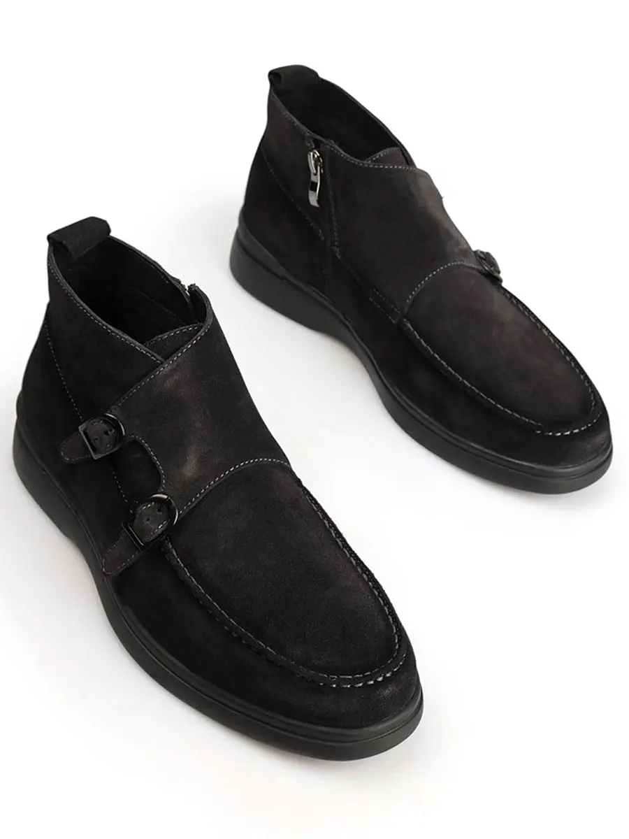 Ботинки из спилка на байке