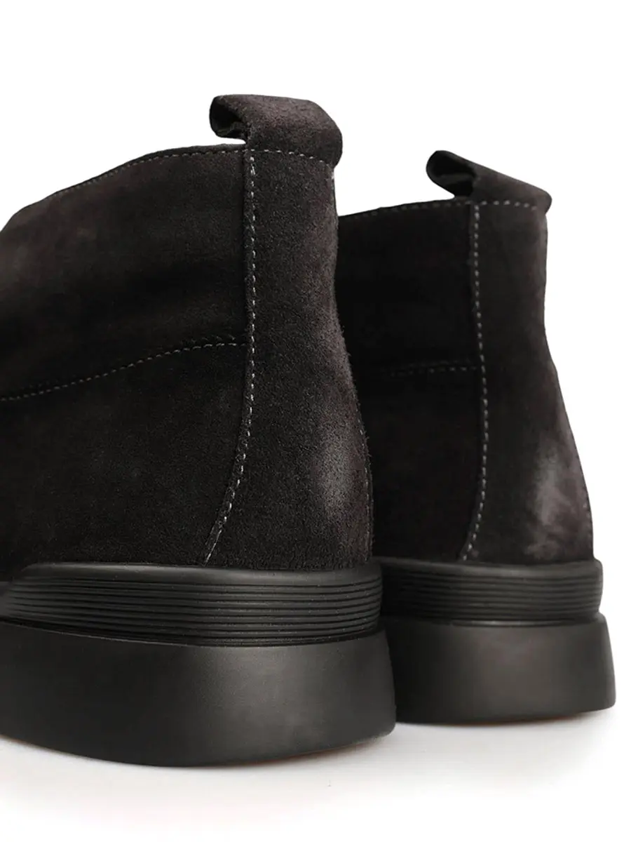 Ботинки из спилка на байке