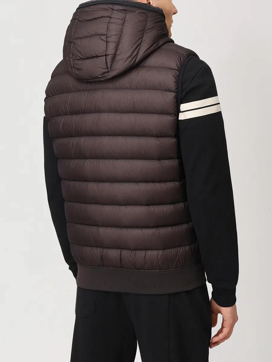 Жилет стеганый