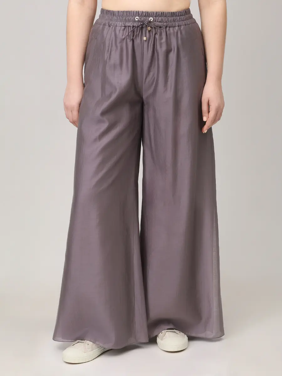 Костюм шелковый