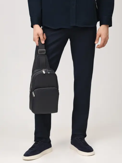 Сумка кожаная BOSS