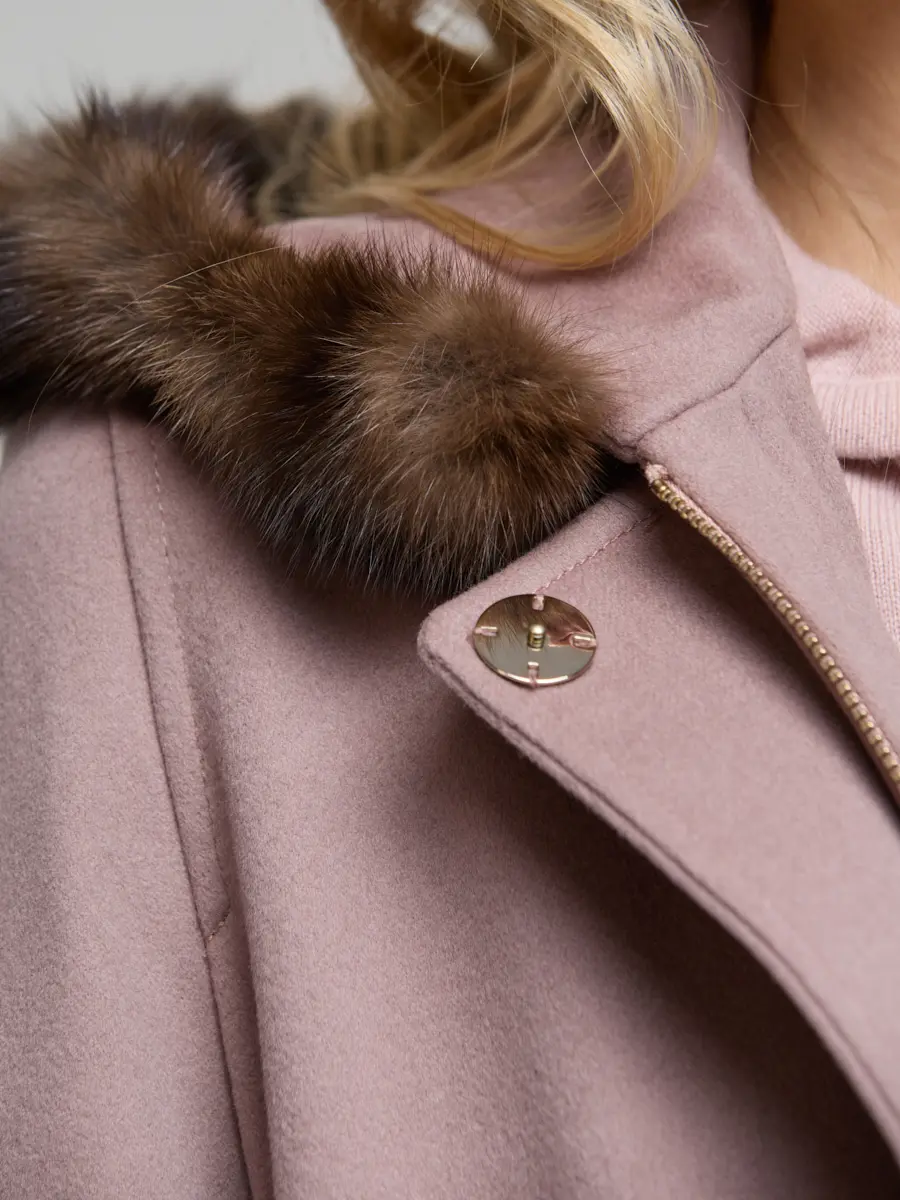 Парка с мехом соболя