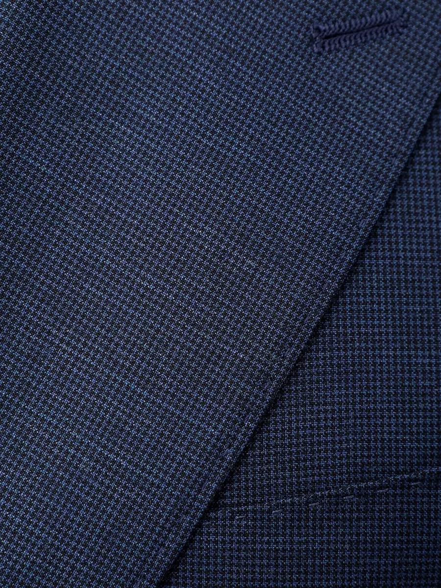 Костюм из шерсти и вискозы