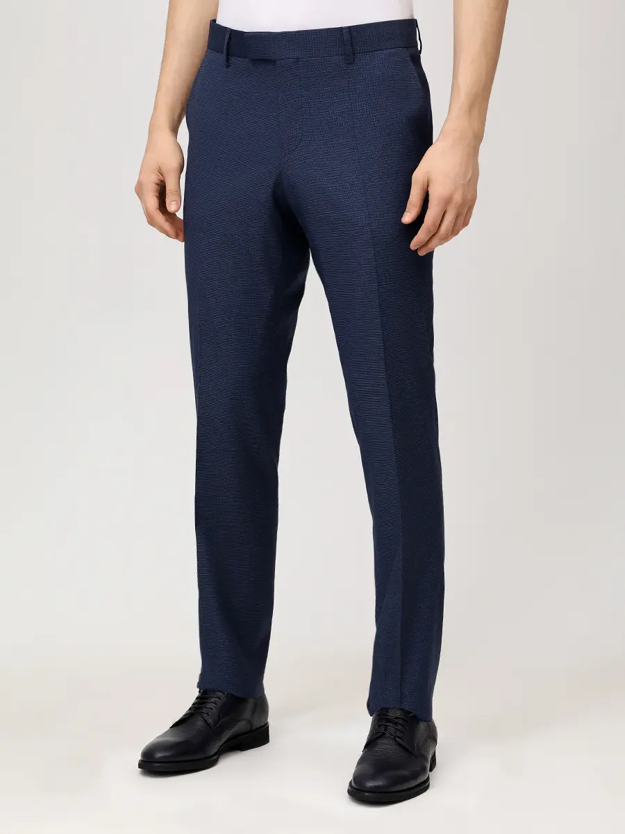 Костюм из шерсти и вискозы