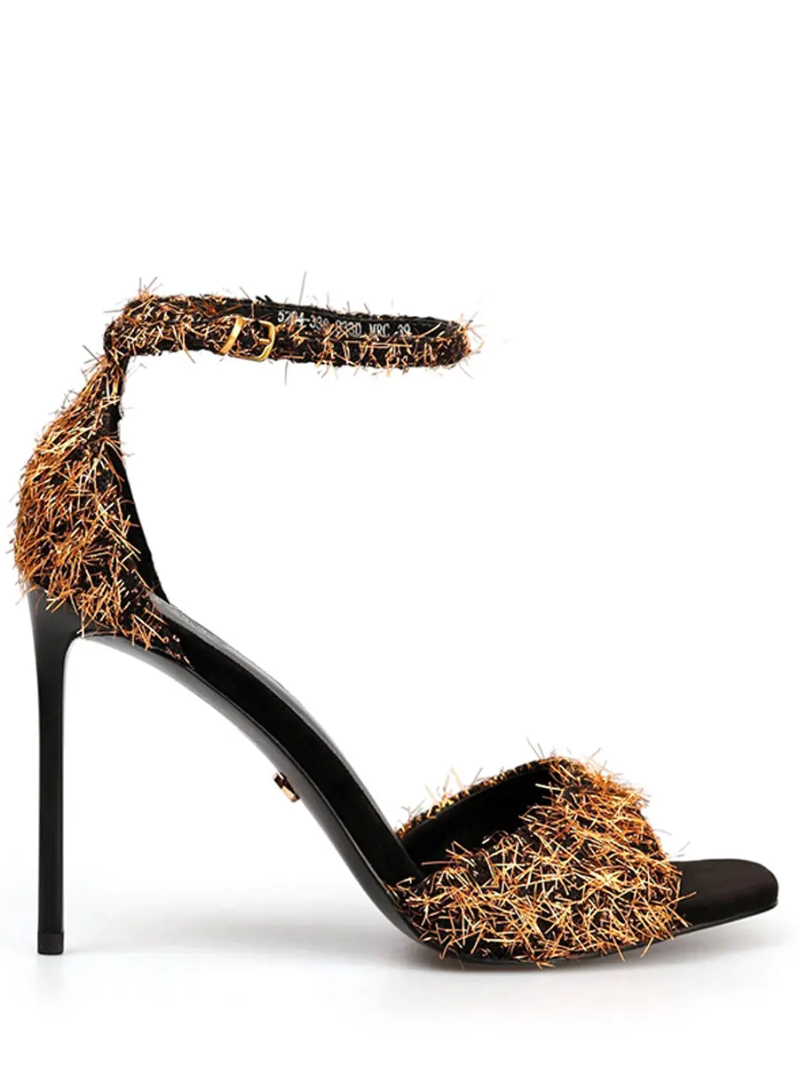 Босоножки с декором