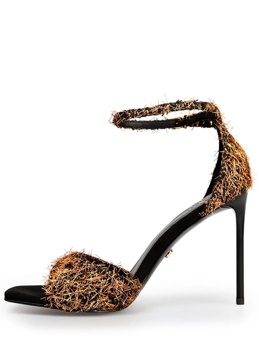 Босоножки с декором