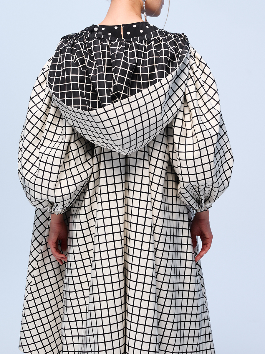 Кейп с бантом и капюшоном