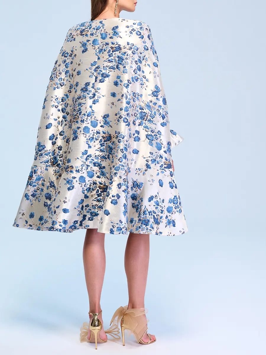 Кейп из мерцающего жаккарда