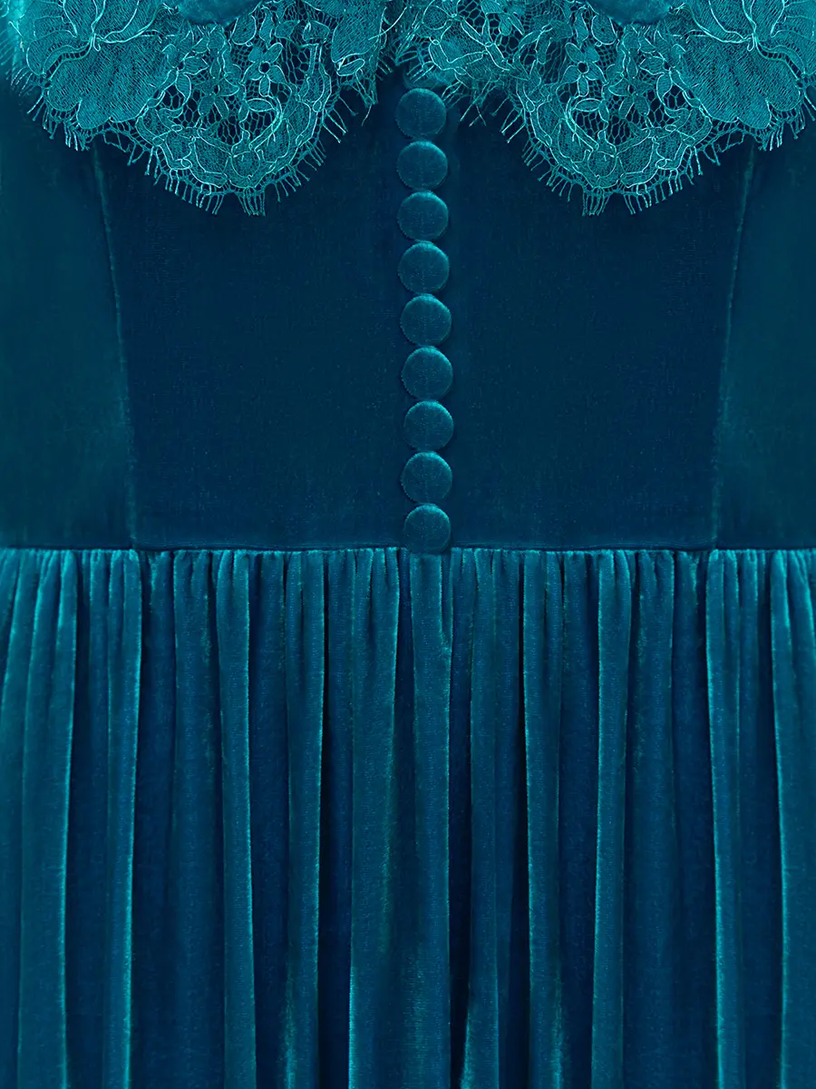 Платье бархатное