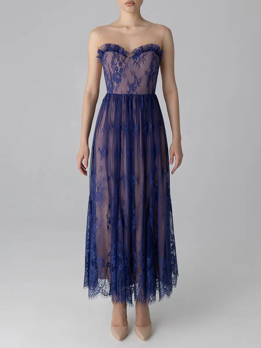 Платье из кружева