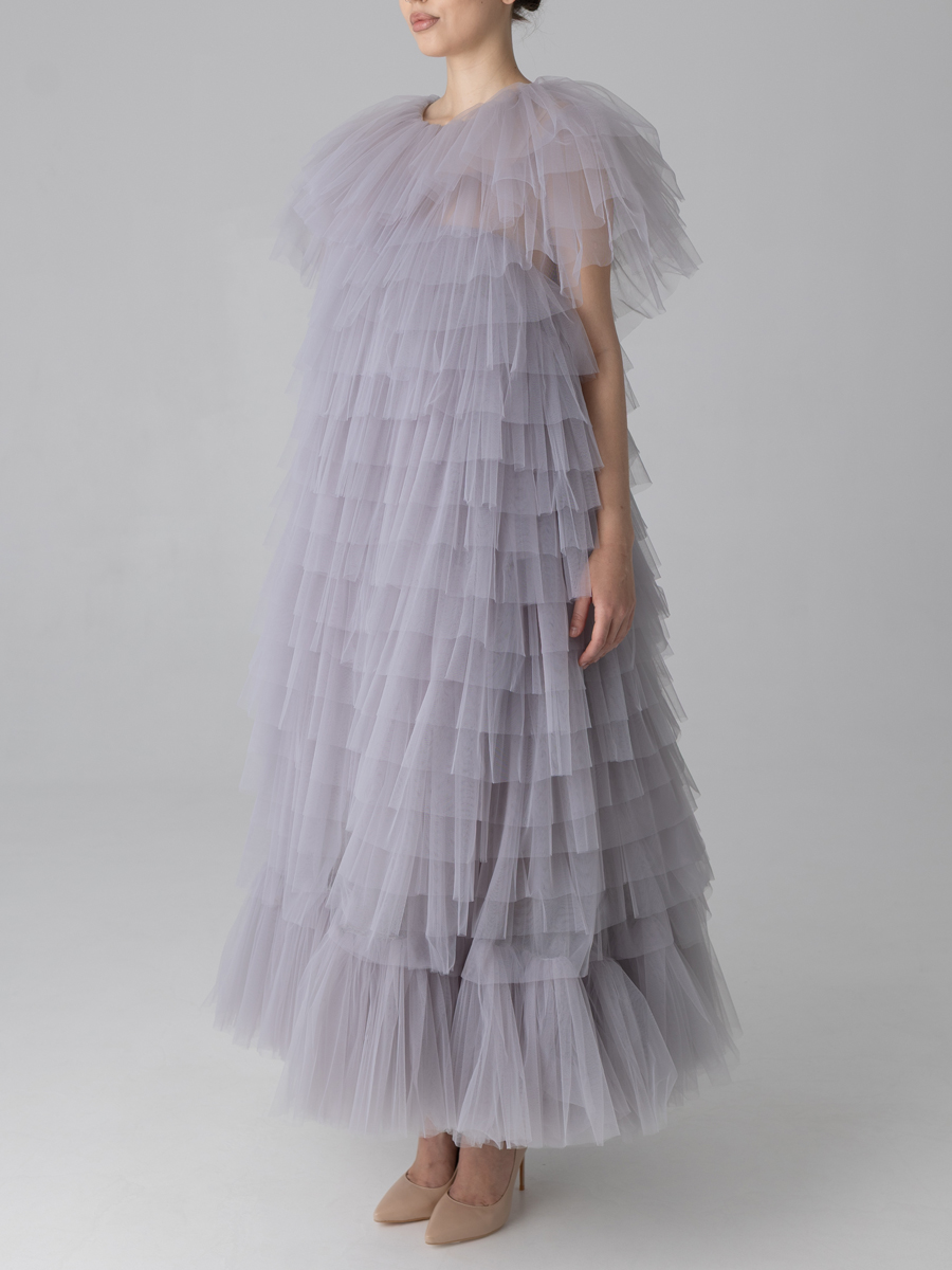 Платье из фатина