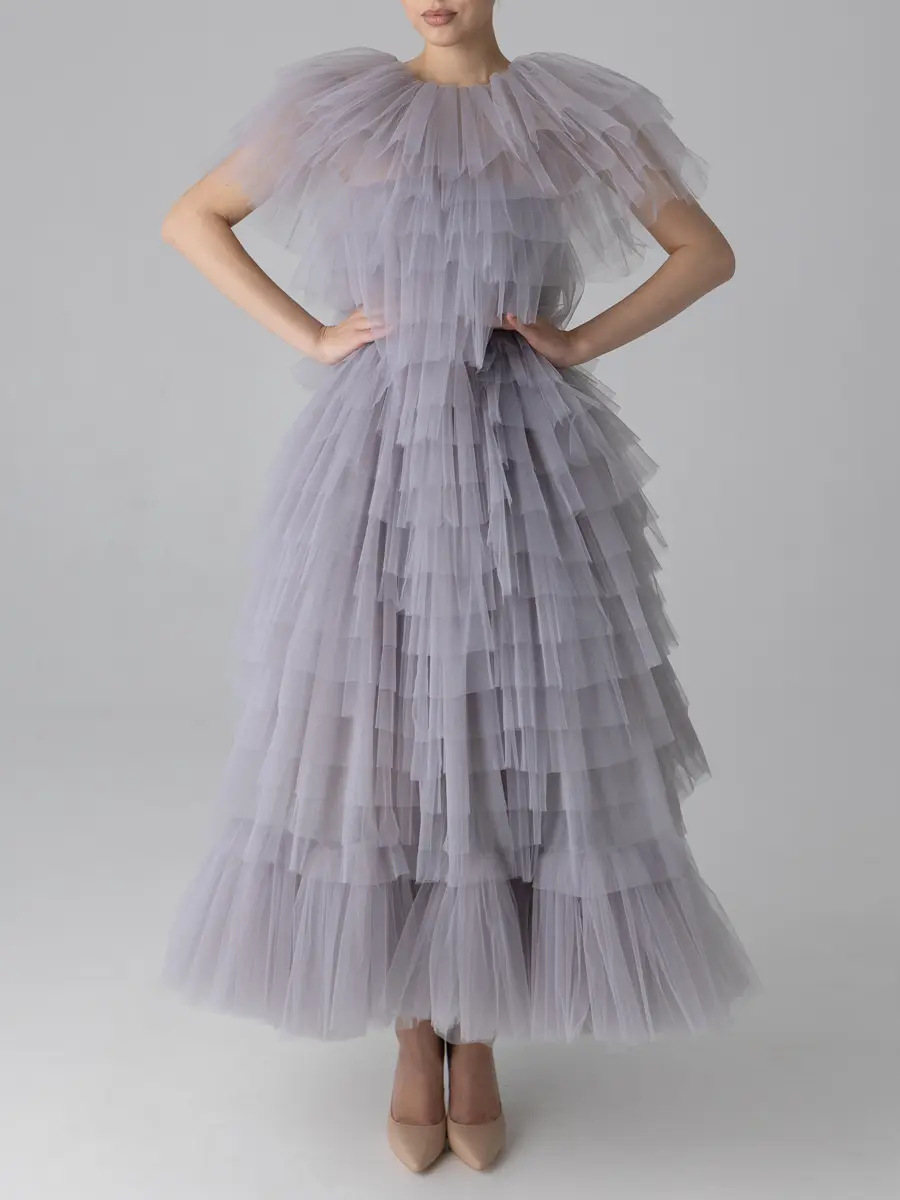 Платье из фатина