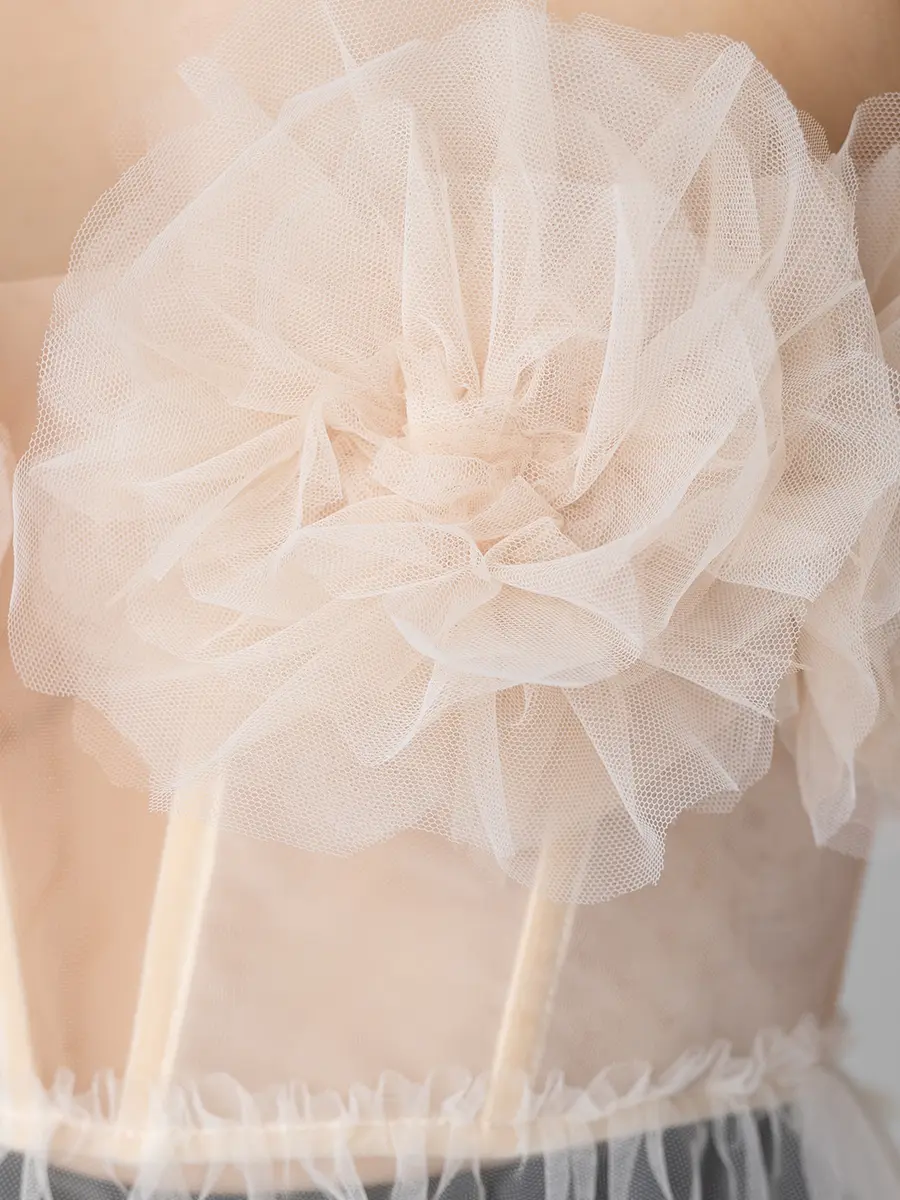 Топ с декором