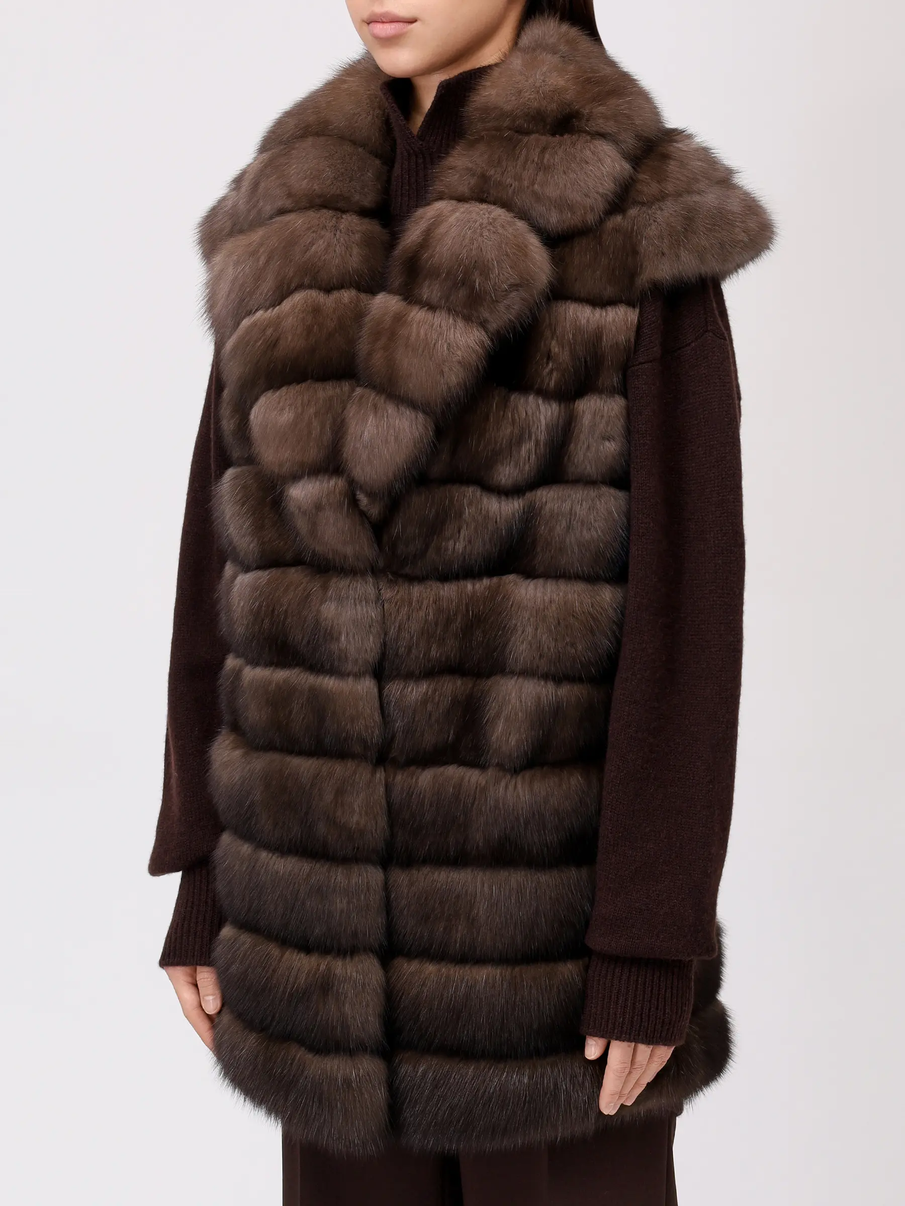 Жилет из меха соболя