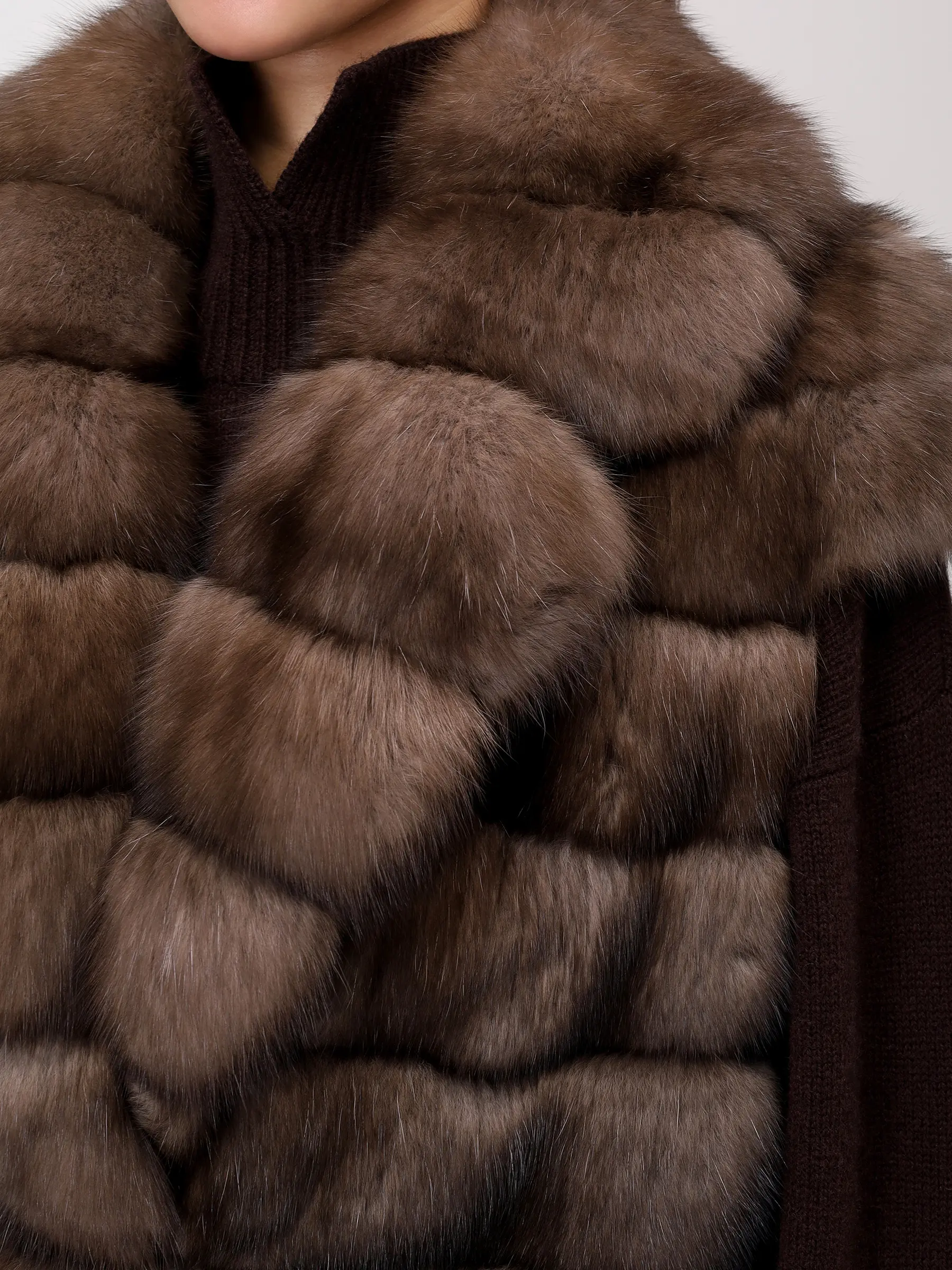 Жилет из меха соболя