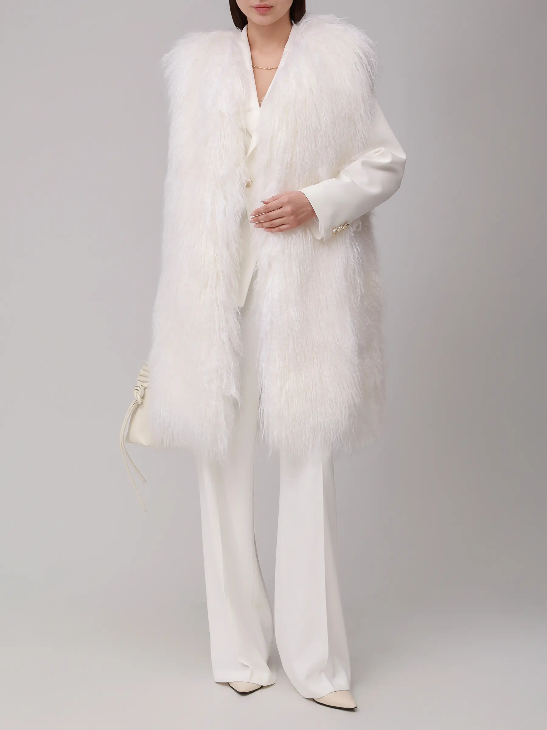 Жилет из меха ламы