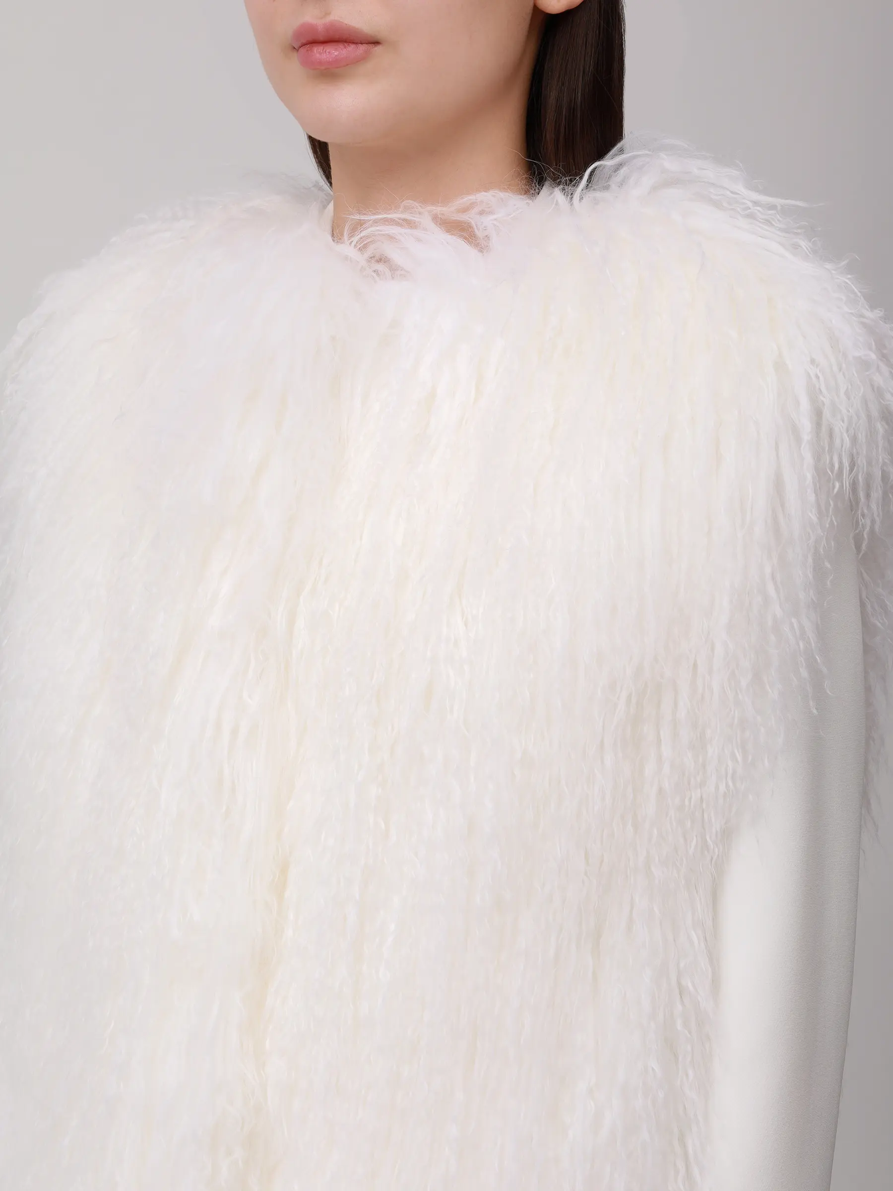 Жилет из меха ламы