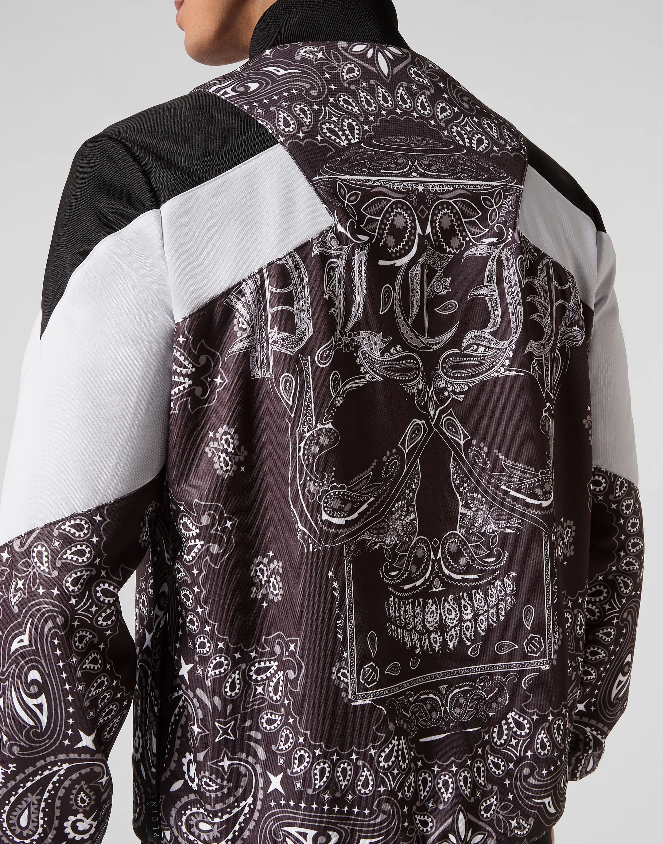 Костюм с принтом