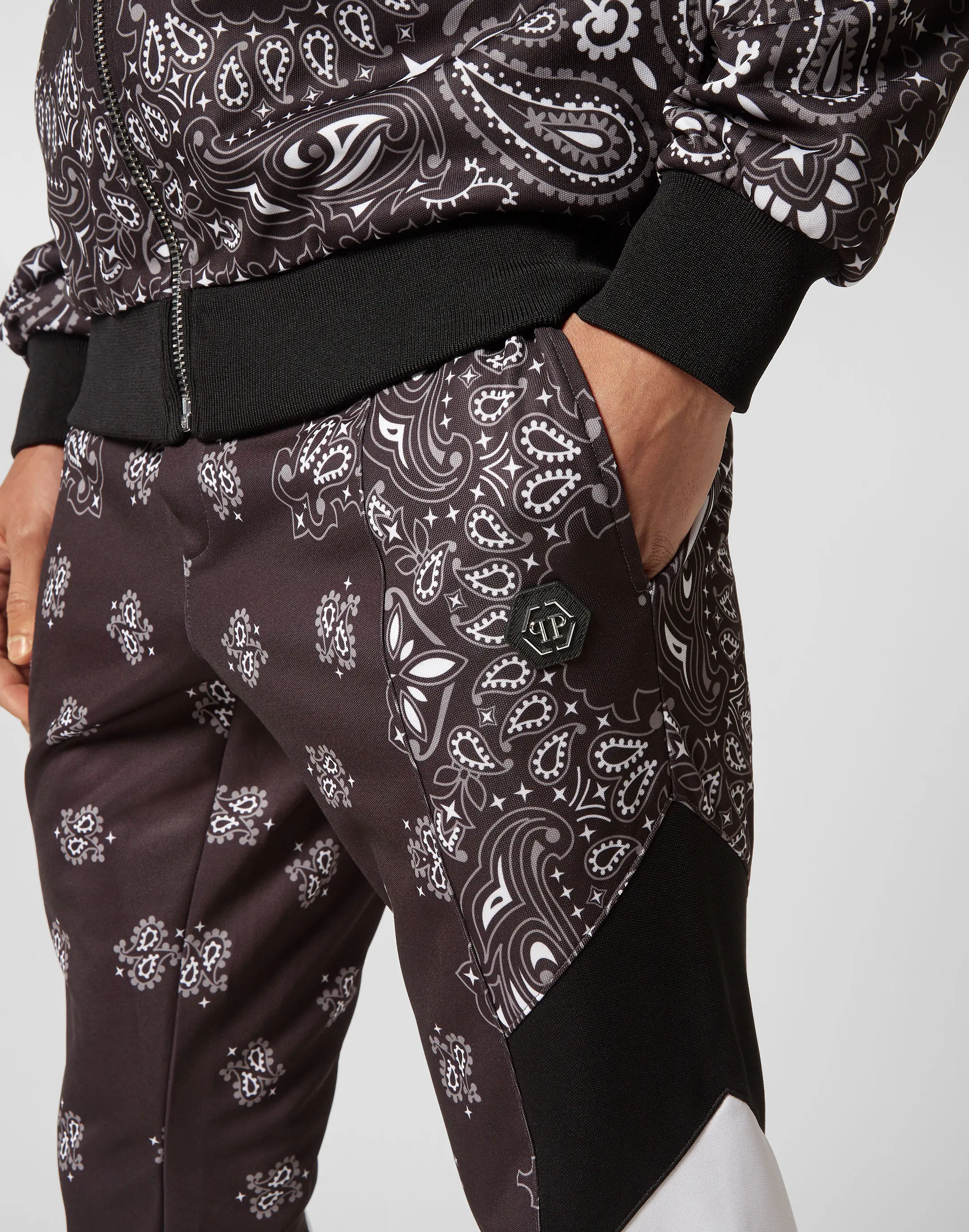 Костюм с принтом