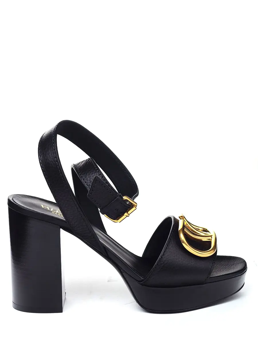 Босоножки кожаные