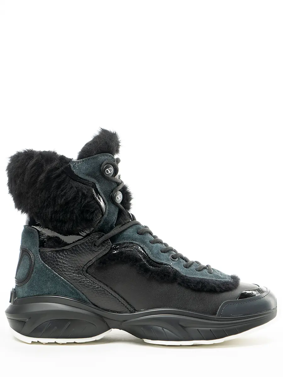 Кроссовки на меху