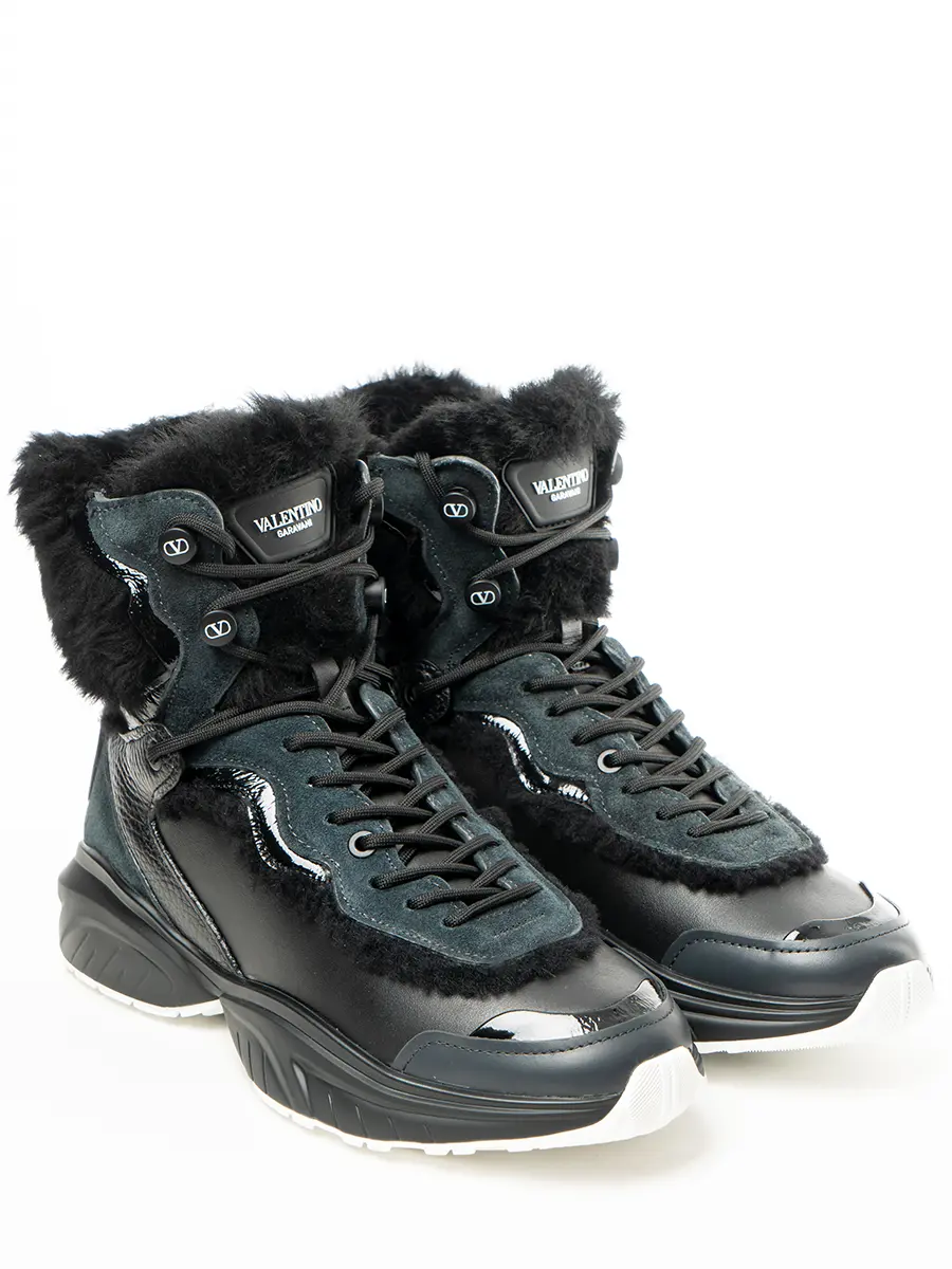 Кроссовки на меху