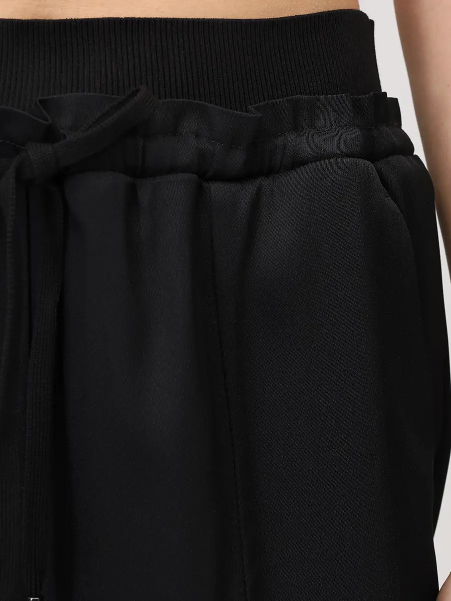 Брюки атласные