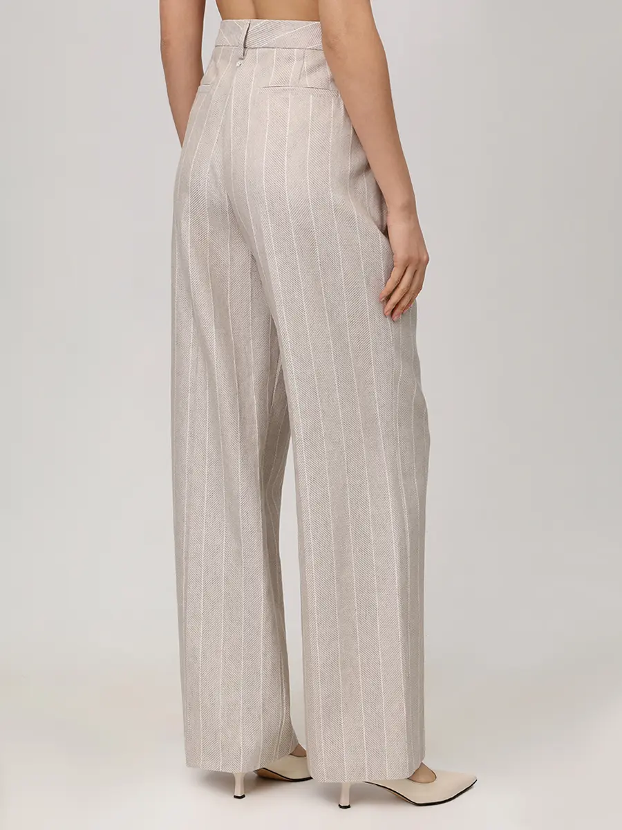 Костюм из хлопка и льна