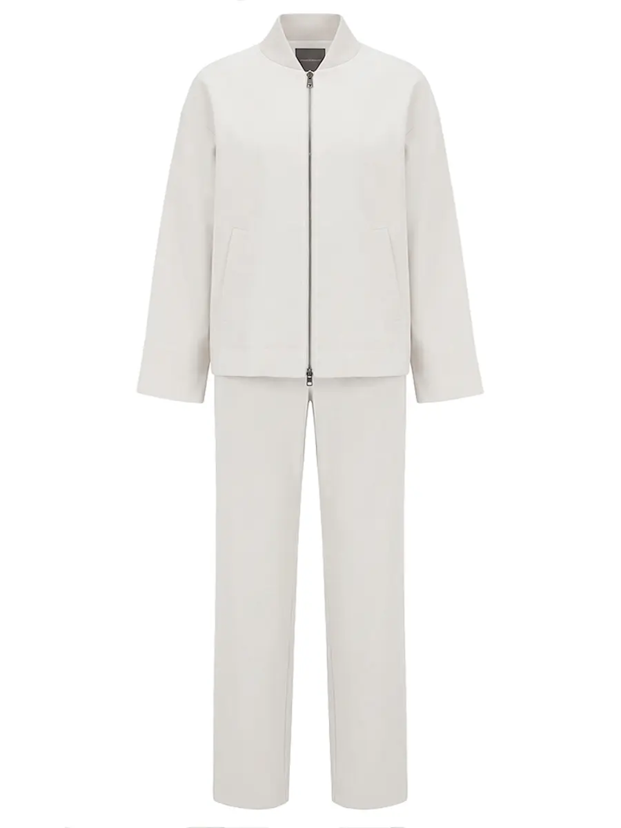 Костюм изо льна и вискозы