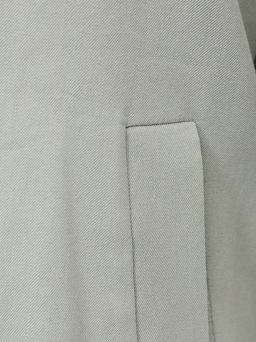 Костюм изо льна и вискозы